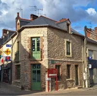 gremmsol-ingenierie-Maitre-d-oeuvre-Chateaugiron-28-Facades-renovees2-bati-ancien